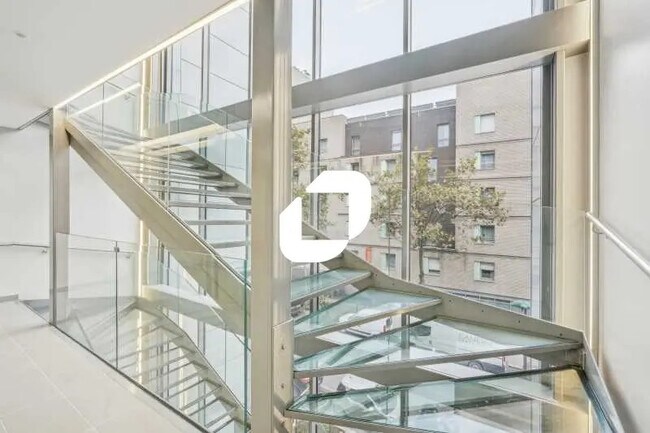 Plus de détails pour 26-28 Avenue Anatole France, Clichy - Bureau à louer