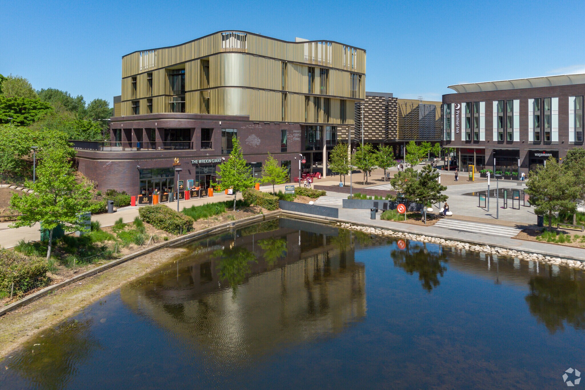Southwater Way, Telford à louer Photo principale– Image 1 sur 5