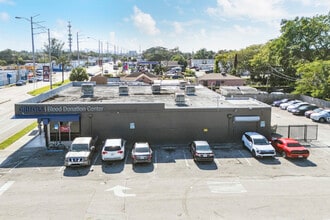 10190-10192 NW 7th Ave, Miami, FL à louer Photo intérieure– Image 2 sur 38