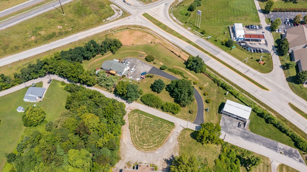 4912 Old Georgetown Rd, Georgetown, IN à vendre - Photo de l’immeuble – Image 3 sur 17