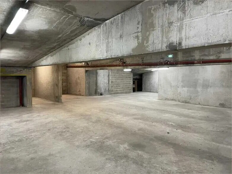 Local d'activités dans Courbevoie à vendre - Photo intérieure – Image 3 sur 15
