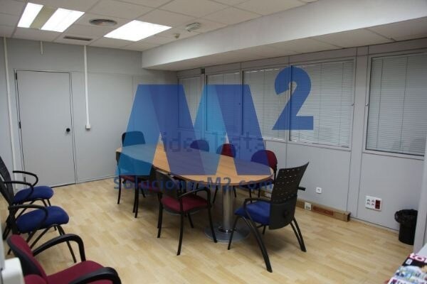 Bureau dans Alcobendas, Madrid à vendre - Photo de l’immeuble – Image 2 sur 4