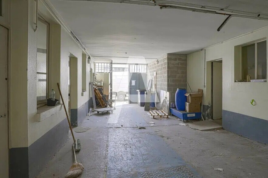 Local d'activités dans Maisons-Alfort à vendre - Photo de l’immeuble – Image 3 sur 6