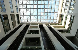 Plus de détails pour 70 E Sunrise Hwy, Valley Stream, NY - Bureau à louer