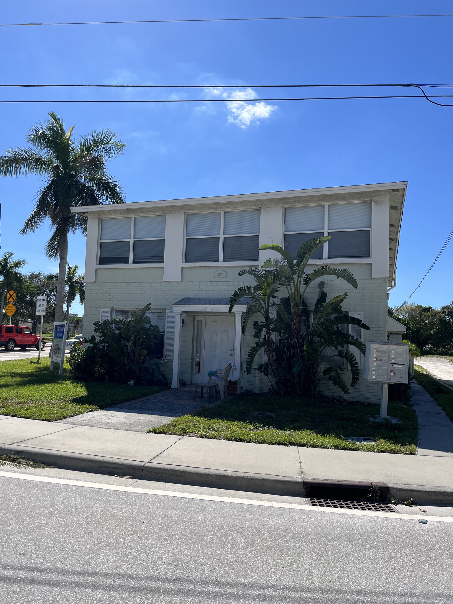 637 N 2nd St, Fort Pierce, FL à vendre Photo de l’immeuble– Image 1 sur 10