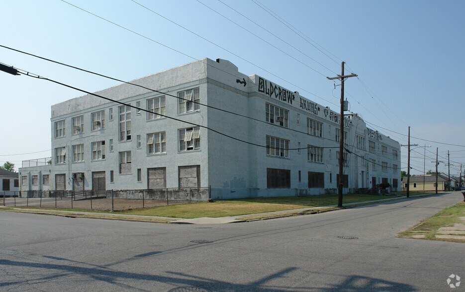 1301 Clouet St, New Orleans, LA à vendre - Photo de l’immeuble – Image 2 sur 32