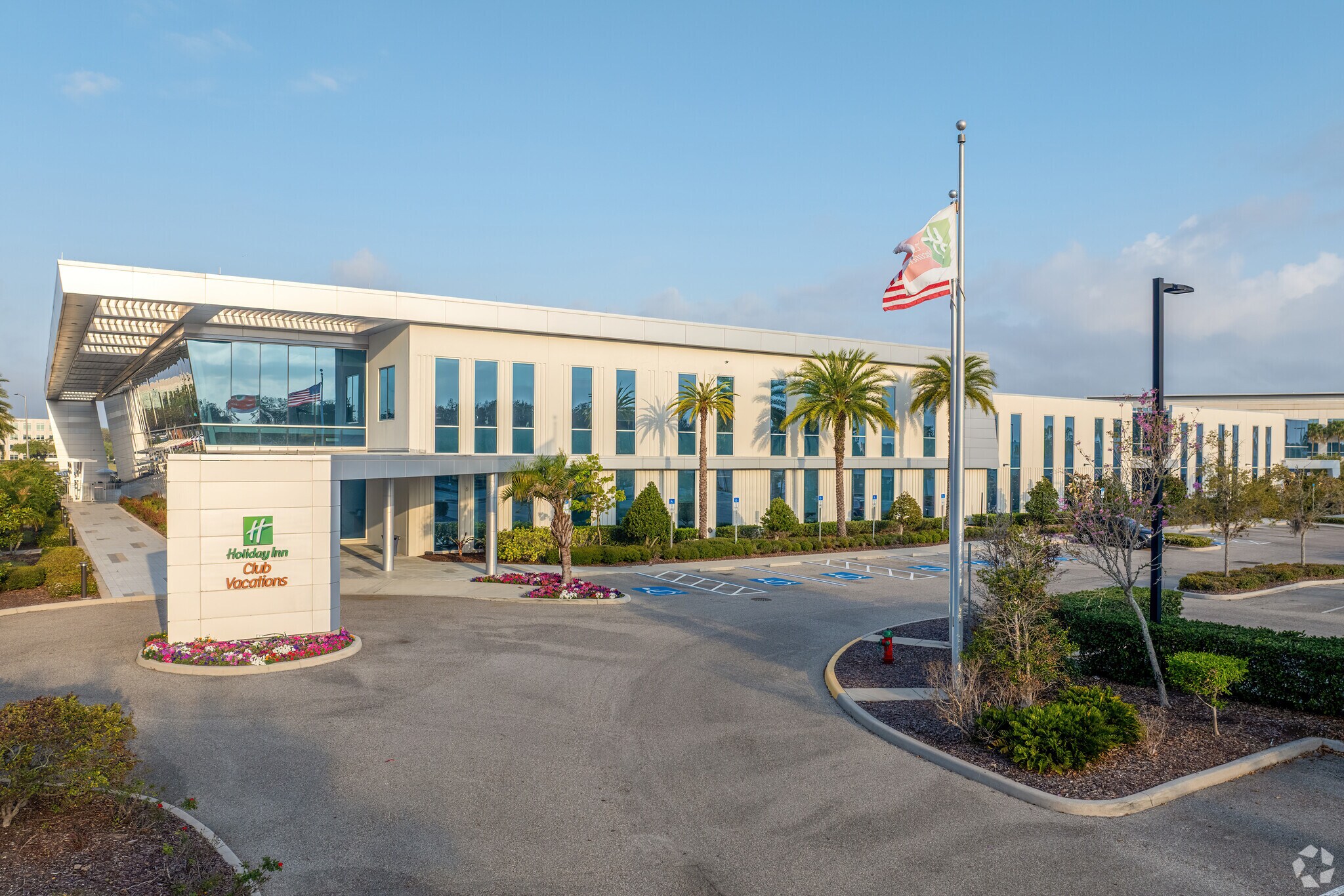 9395 S John Young Pky, Orlando, FL à louer Photo principale– Image 1 sur 41