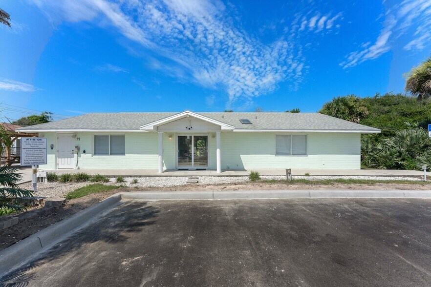 1708 S Atlantic Ave, New Smyrna Beach, FL à vendre - Photo de l’immeuble – Image 2 sur 79