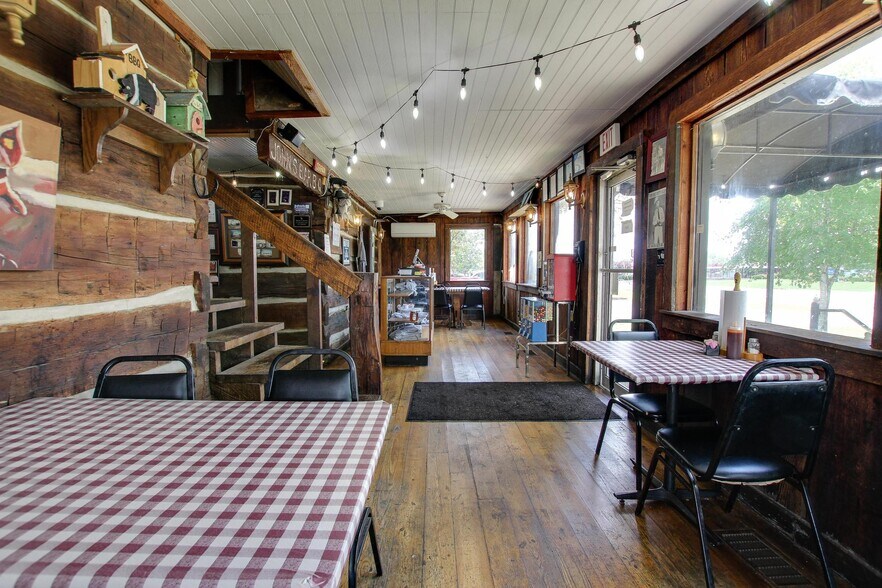 15165 Court St, Moulton, AL à vendre - Photo de l’immeuble – Image 3 sur 30