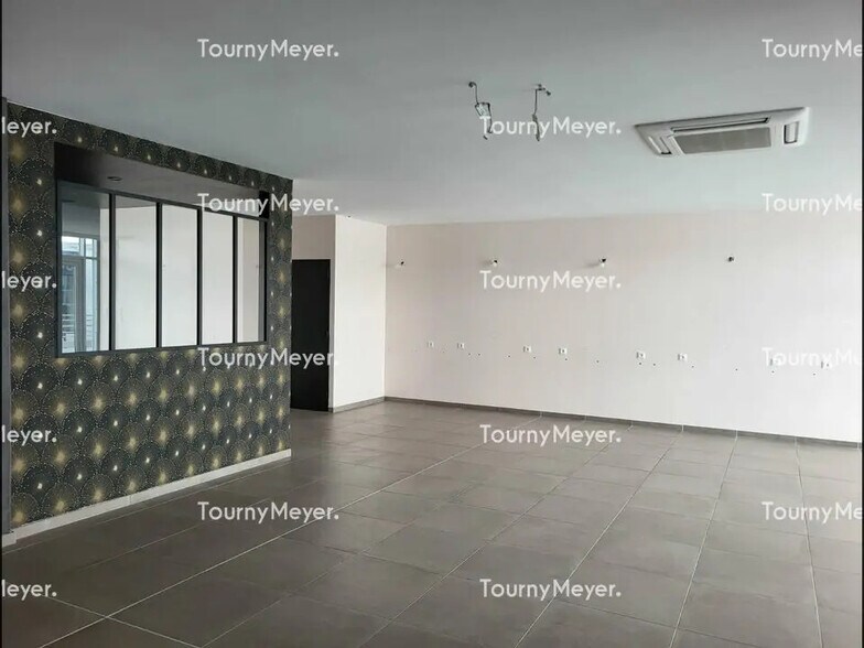 Local commercial dans Anglet à louer - Photo de l’immeuble – Image 3 sur 7