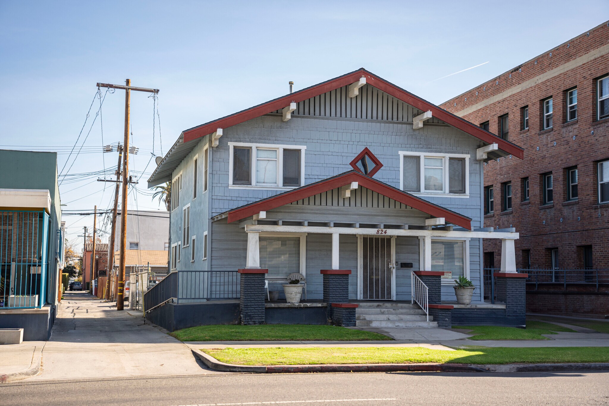 824 Atlantic Ave, Long Beach, CA à vendre Photo de l’immeuble– Image 1 sur 9
