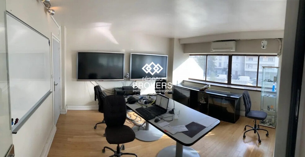 Bureau dans Grenoble à vendre - Photo de l’immeuble – Image 3 sur 7