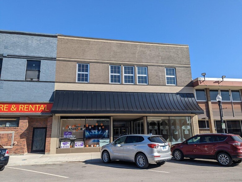 605 Commercial St, Atchison, KS à louer - Photo principale – Image 1 sur 2