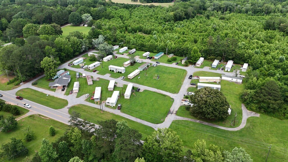 Peach and Apple Blossom Mobile Home Park portefeuille de 2 biens à vendre sur LoopNet.fr - Vidéo sur l’annonce professionnelle – Image 2 sur 7