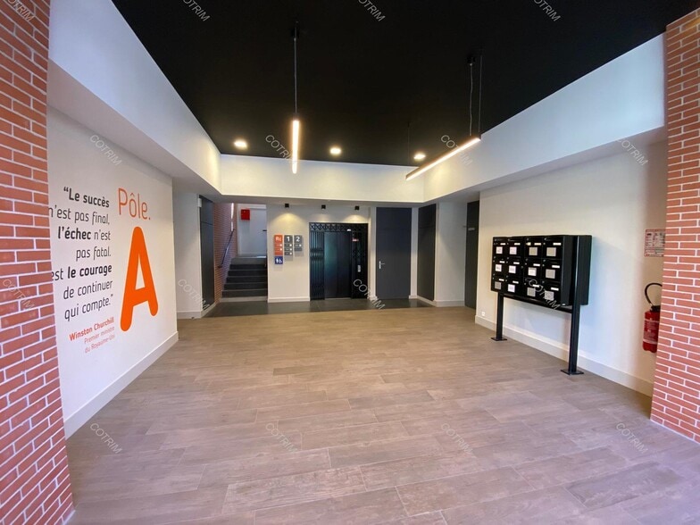 28 Bis Rue De Courcelles, Reims à louer - Hall d’entrée – Image 2 sur 6