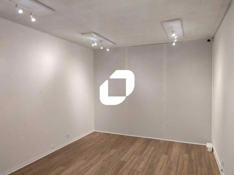 Bureau dans Bègles à louer - Photo de l’immeuble – Image 2 sur 7