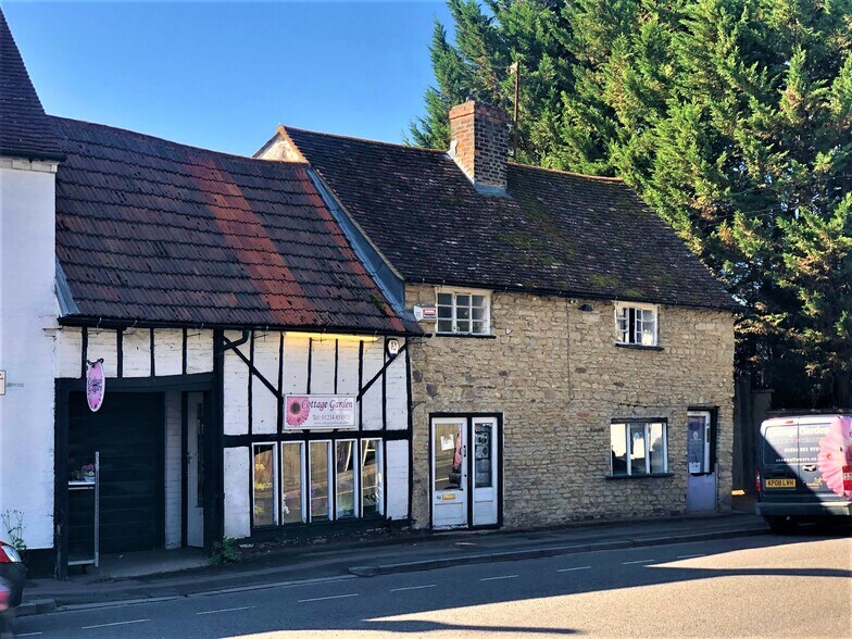 95-97 High St, Kempston à vendre - Photo de l’immeuble – Image 1 sur 10