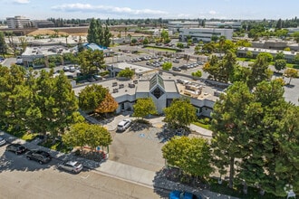 1408 Commercial Way, Bakersfield, CA - Vue aérienne  vue de carte - Image1