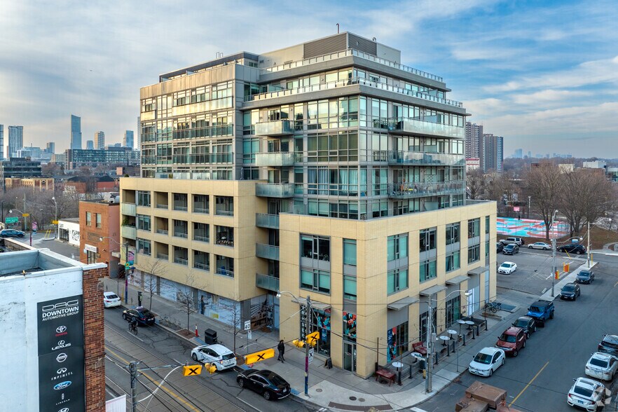 630 Queen St E, Toronto, ON à louer - Photo de l’immeuble – Image 1 sur 4