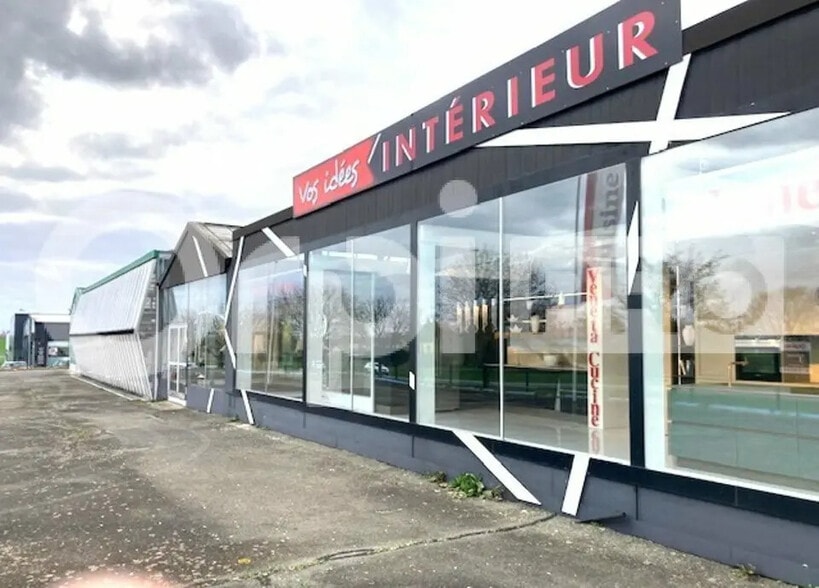 Bureau dans Baule à vendre - Photo de l’immeuble – Image 1 sur 6