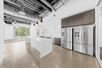 2875 Michelle Dr, Irvine, CA à louer Photo intérieure– Image 1 sur 12