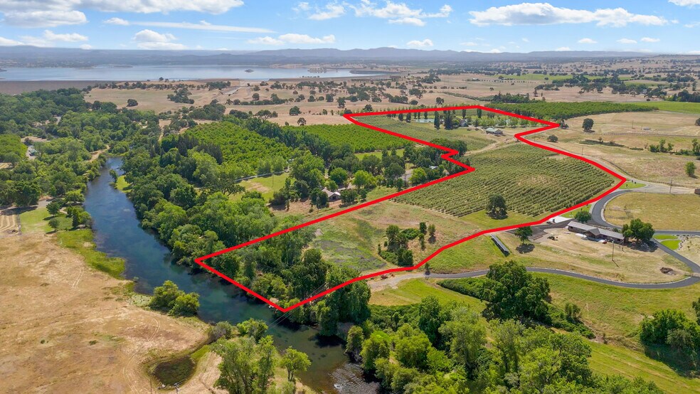 24999 N McIntire Rd, Clements, CA à vendre - Photo de l’immeuble – Image 1 sur 10