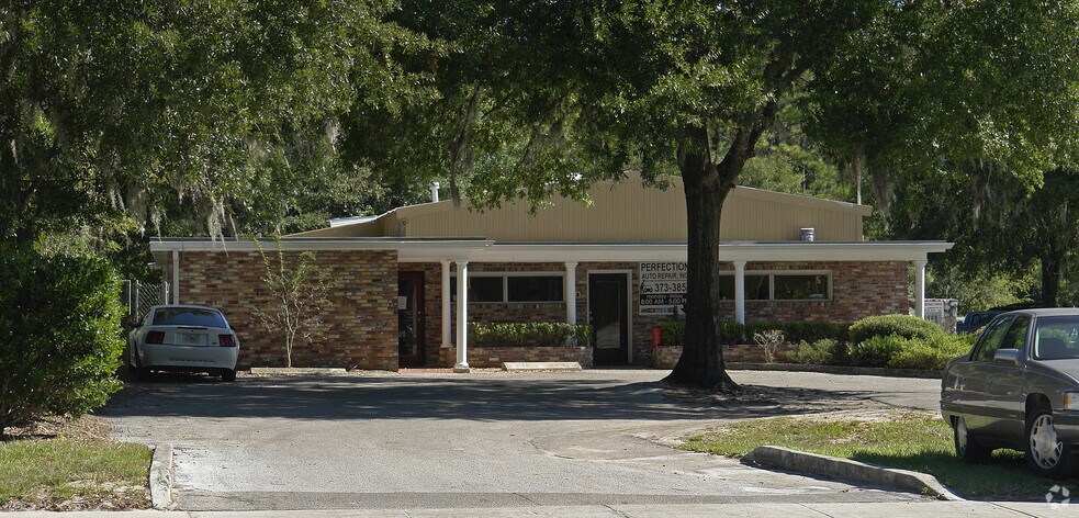 4141 NW 6th St, Gainesville, FL à louer - Photo de l’immeuble – Image 1 sur 7