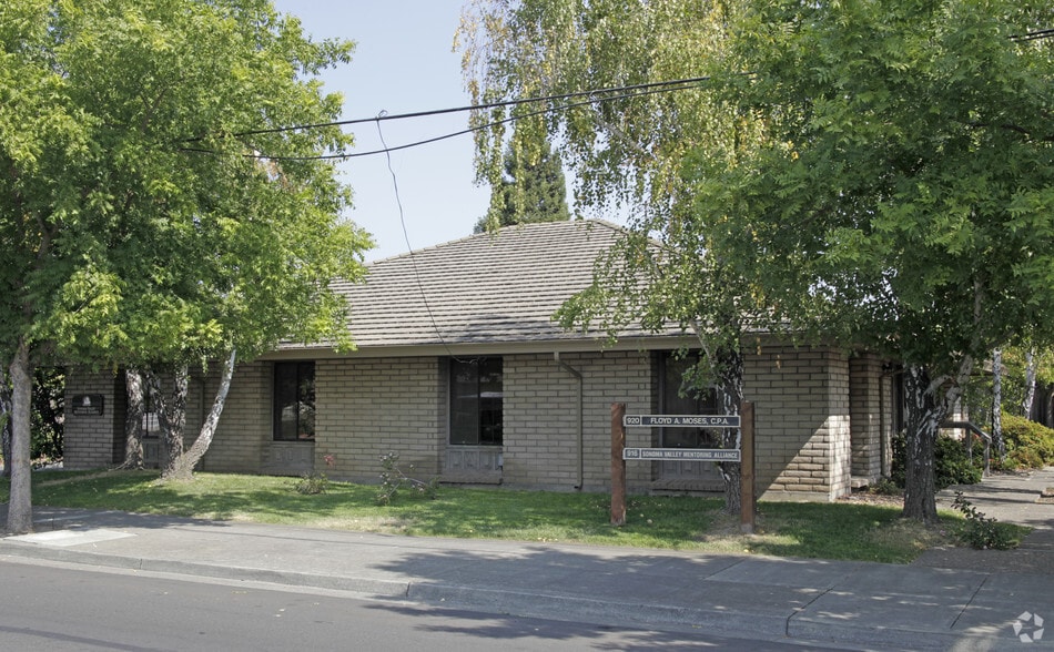 916-920 W 1st St, Sonoma, CA à louer - Photo principale – Image 1 sur 5