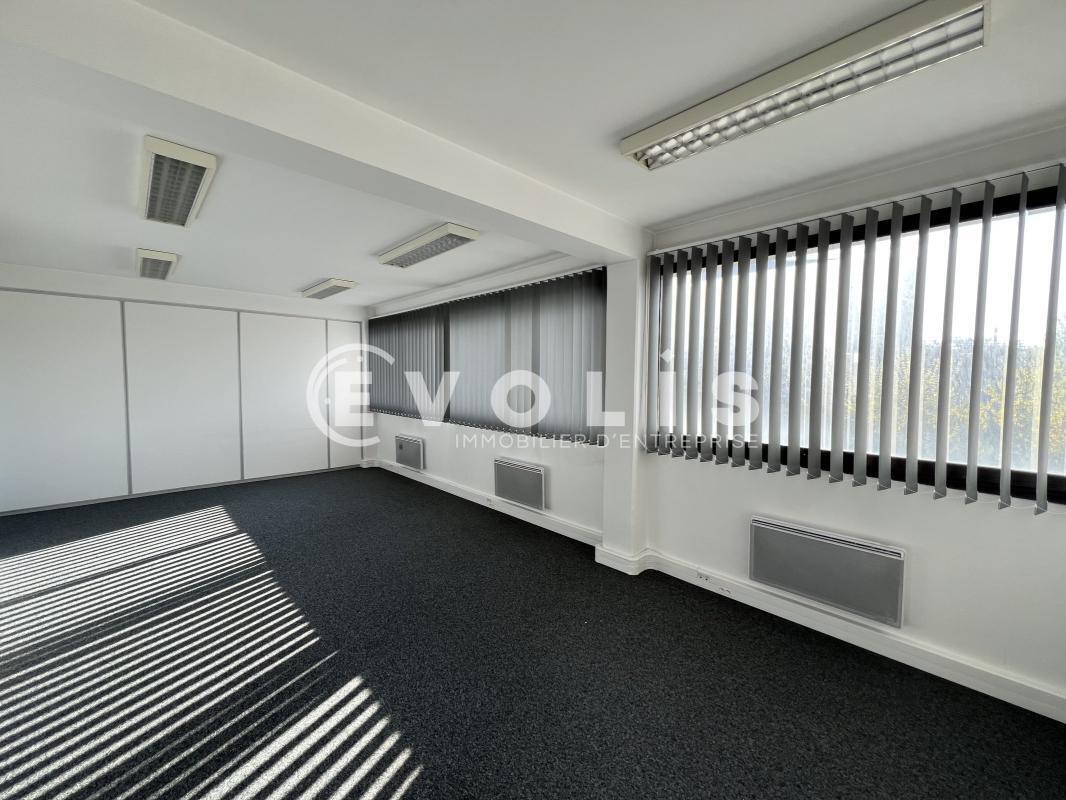 Bureau dans Noisy-le-Grand à vendre Photo intérieure– Image 1 sur 8