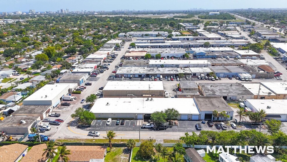 2881 NE 7th Ave, Pompano Beach, FL à vendre - Photo de l’immeuble – Image 2 sur 3