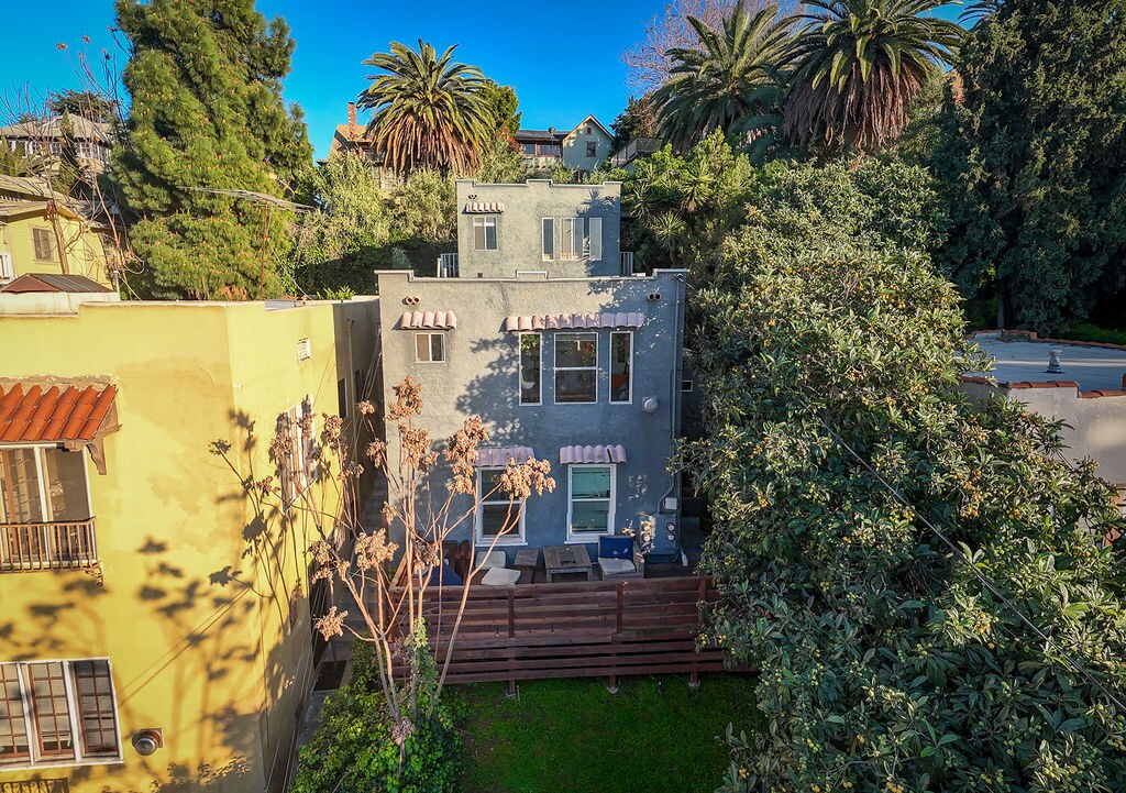 834 Laguna Ave, Los Angeles, CA à vendre Photo principale– Image 1 sur 23