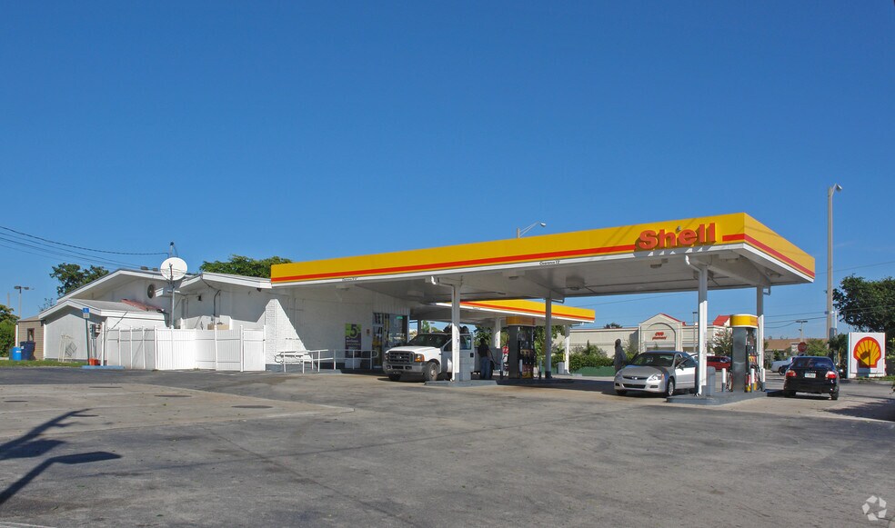 5001 N State Road 7, Tamarac, FL à vendre - Photo de l’immeuble – Image 2 sur 3