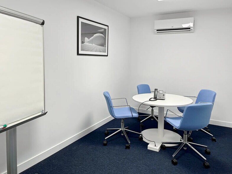 Bureau dans Douai à louer - Photo de l’immeuble – Image 1 sur 10
