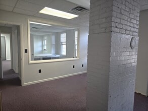 811 Clifton Ave, Clifton, NJ à louer Photo intérieure– Image 1 sur 3
