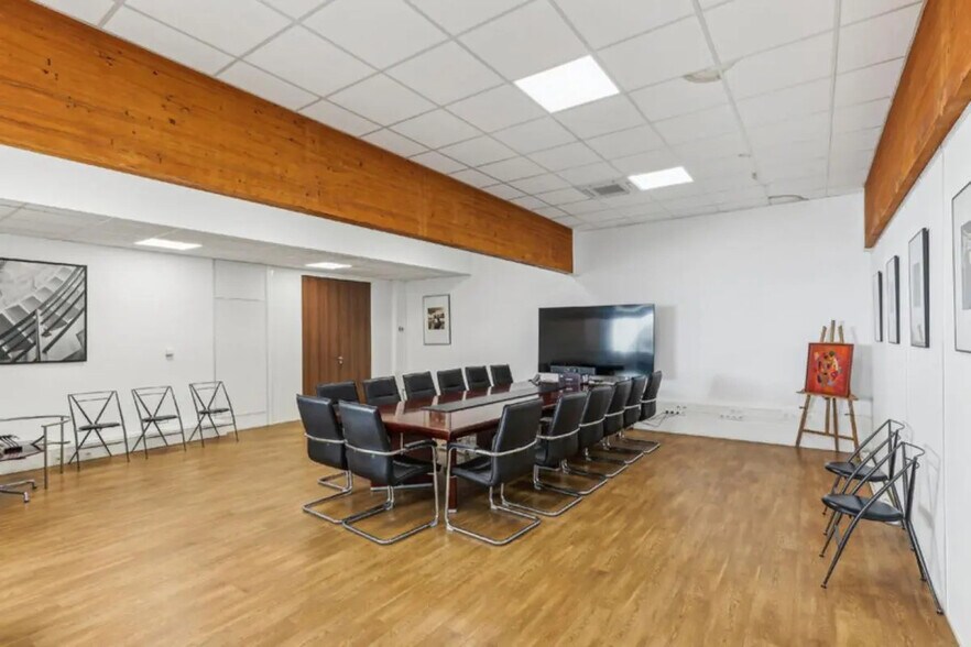 Bureau dans Paris à vendre - Photo de l’immeuble – Image 1 sur 14