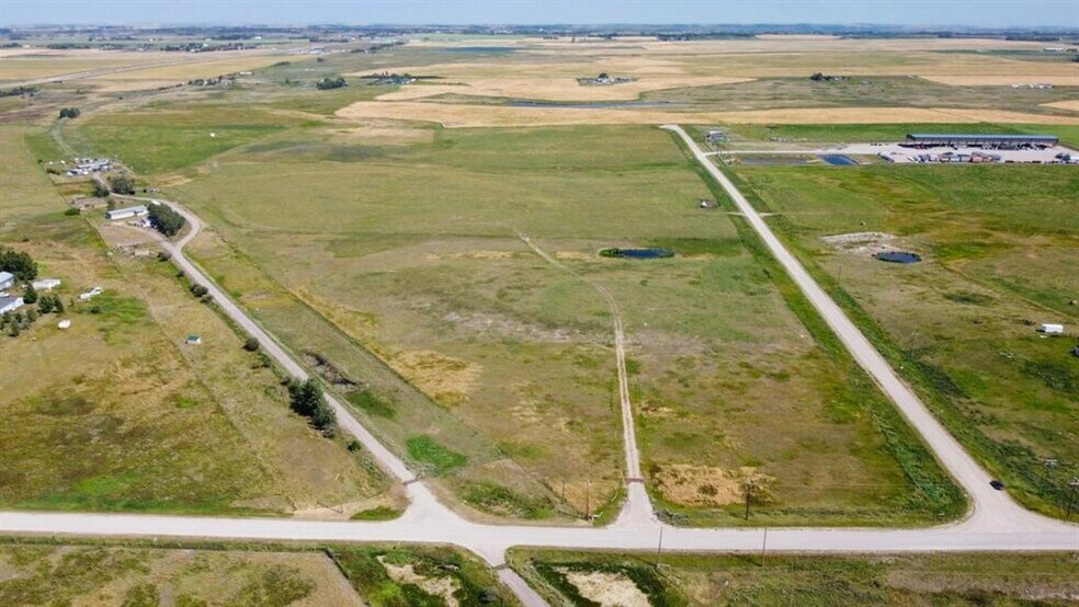 241 Rge Rd 261, Wheatland County, AB à vendre - Aérien – Image 3 sur 7
