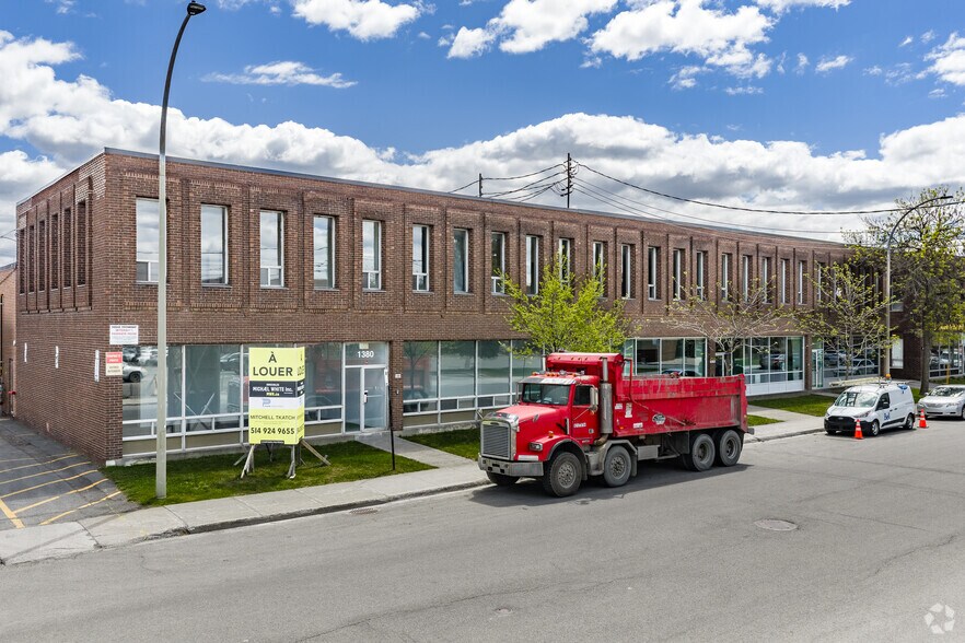 1380-1420 Rue Chabanel O, Montréal, QC à louer - Photo de l’immeuble – Image 2 sur 5