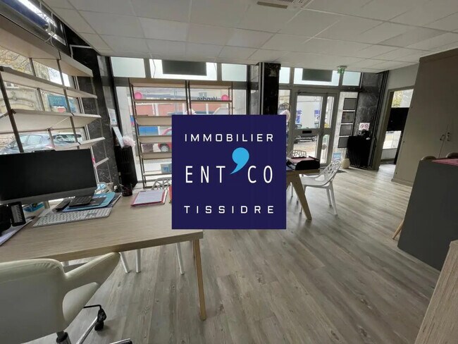 Plus de détails pour Local commercial à louer