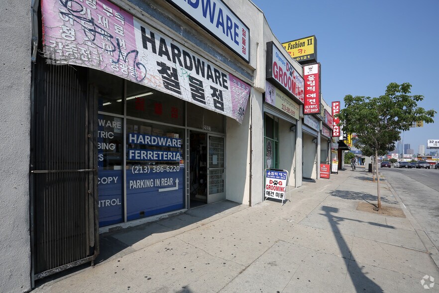 2915-2927 W Olympic Blvd, Los Angeles, CA à louer - Photo de l’immeuble – Image 3 sur 6