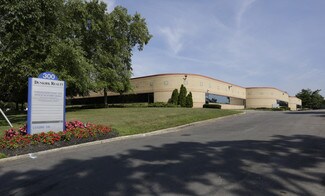 Plus de détails pour 300 Motor Pky, Hauppauge, NY - Bureau à louer