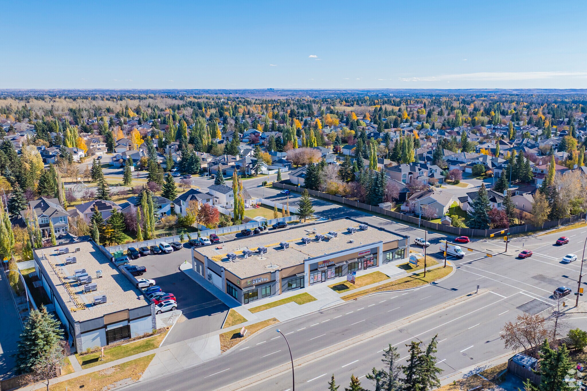 11808 24 St SW, Calgary, AB à vendre Aérien– Image 1 sur 2