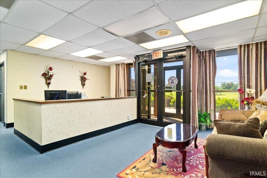 903 Morton st, Oakland City, IN à vendre - Photo de l’immeuble – Image 3 sur 18