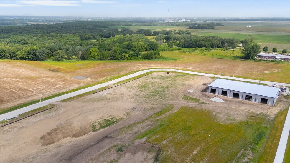 2542 Bailey Ave, Ames, IA à louer - Photo de l’immeuble – Image 3 sur 4