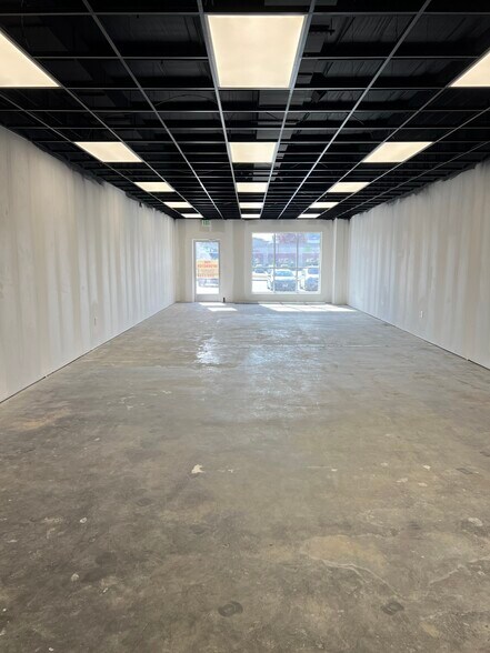 1259 E Republic Rd, Springfield, MO à louer - Photo de l’immeuble – Image 2 sur 7