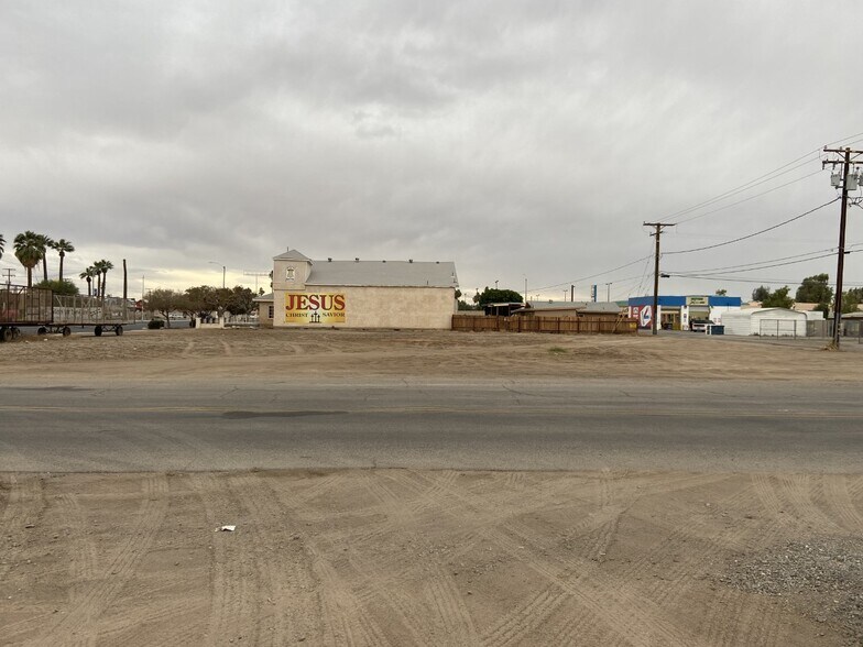 N Spring St, Blythe, CA à vendre - Photo de l’immeuble – Image 2 sur 4