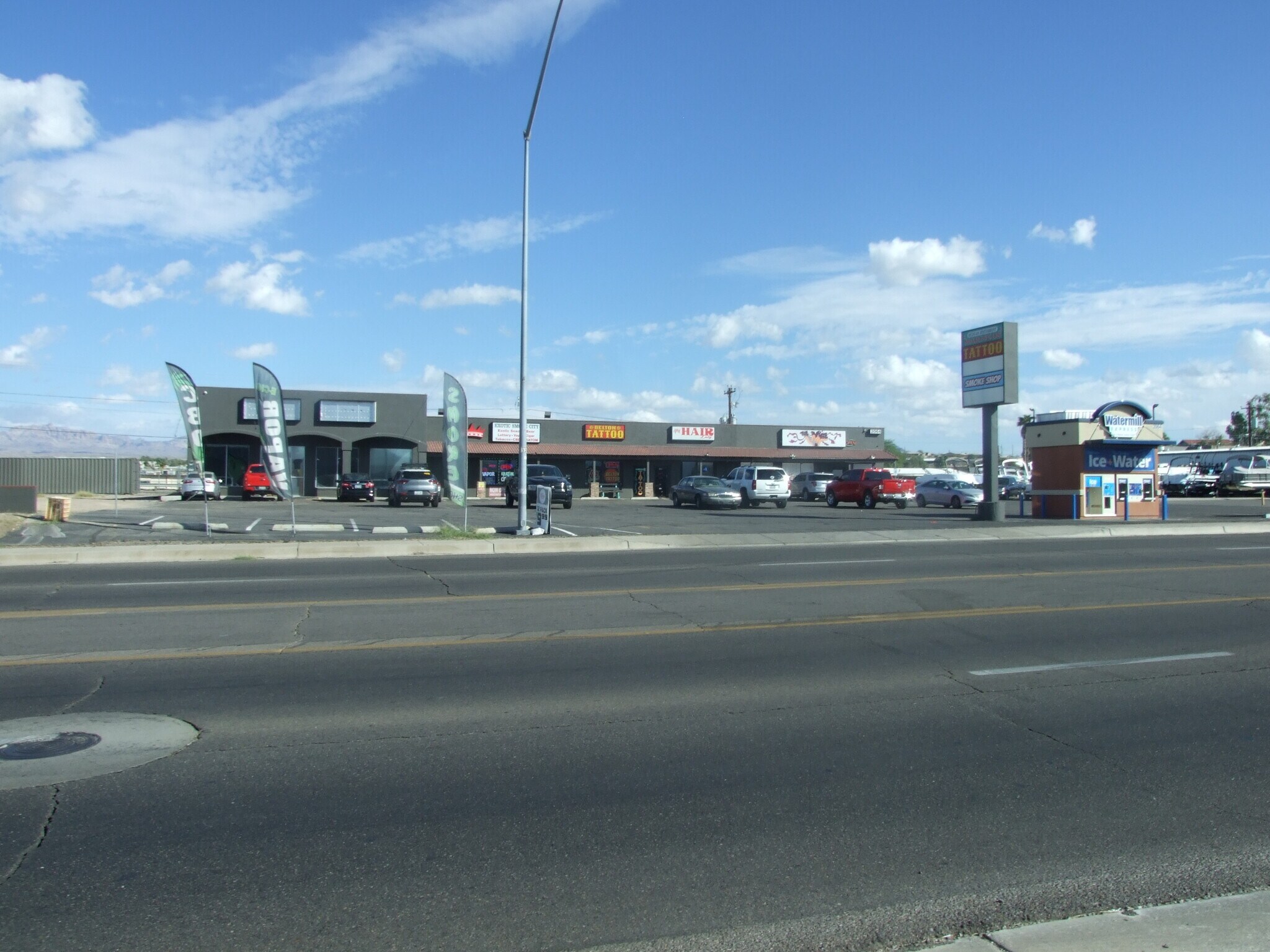 2064 Highway 95, Bullhead City, AZ à vendre Photo de l’immeuble– Image 1 sur 9