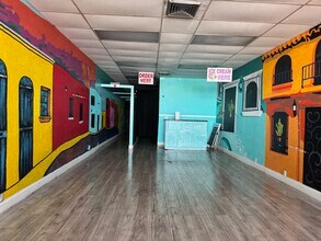 12134 US Hwy 19, Hudson, FL à louer Photo intérieure– Image 2 sur 5