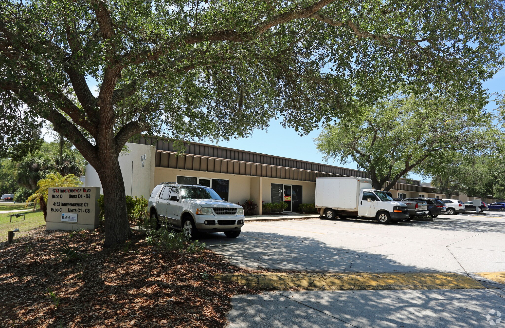 1743 Independence Blvd, Sarasota, FL à louer Photo principale– Image 1 sur 28