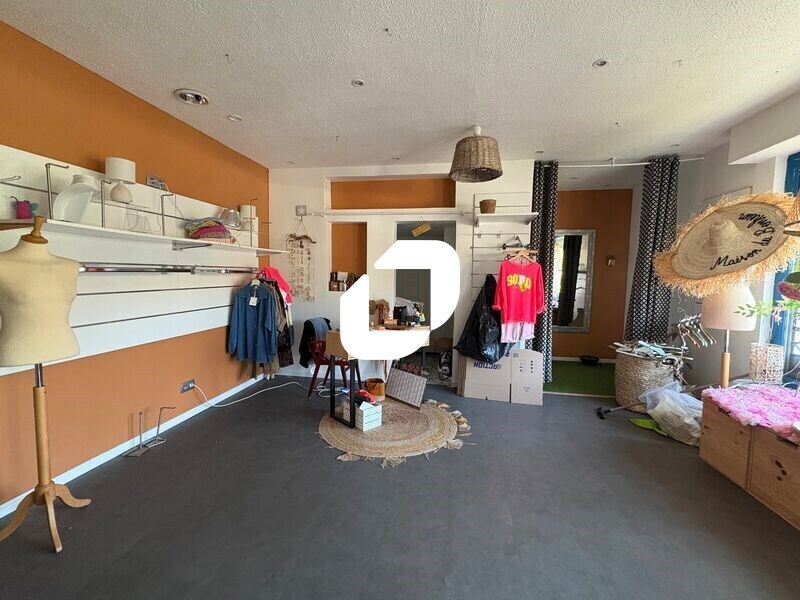 Local commercial dans Lormont à louer Photo intérieure– Image 1 sur 5