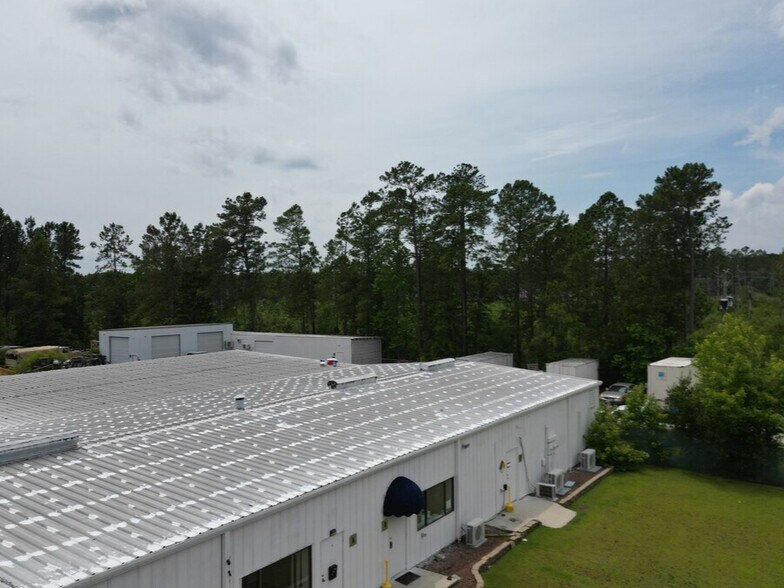 9049 Industrial Blvd NE, Leland, NC à louer - Photo de l’immeuble – Image 1 sur 15
